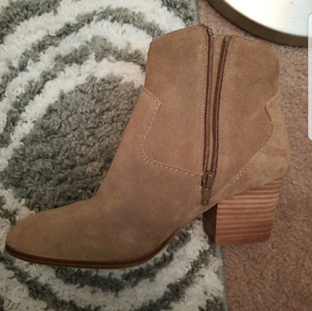 Womens Tan Suede Aldo Ankle Boots Size 8